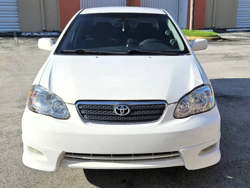 2005 Toyota Corolla S photo 1