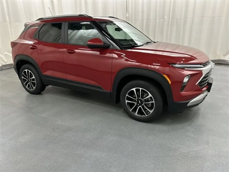 2026 Chevrolet Trailblazer LT photo 1