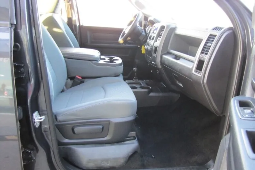 2013 Ram 2500 Tradesman photo 1