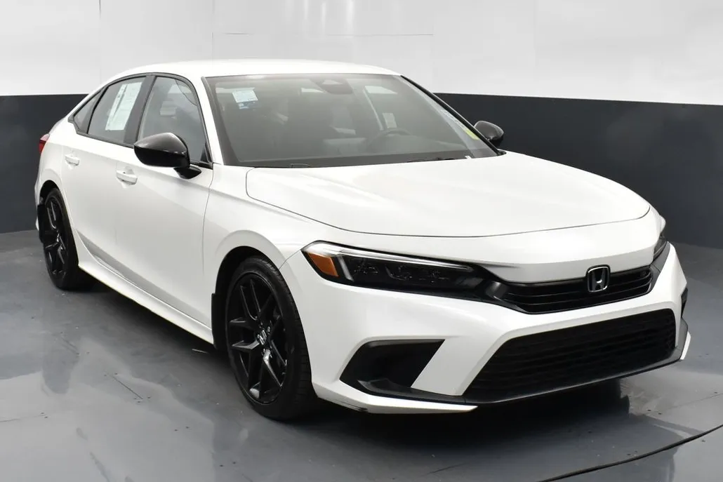 2024 Honda Civic Sport photo 1