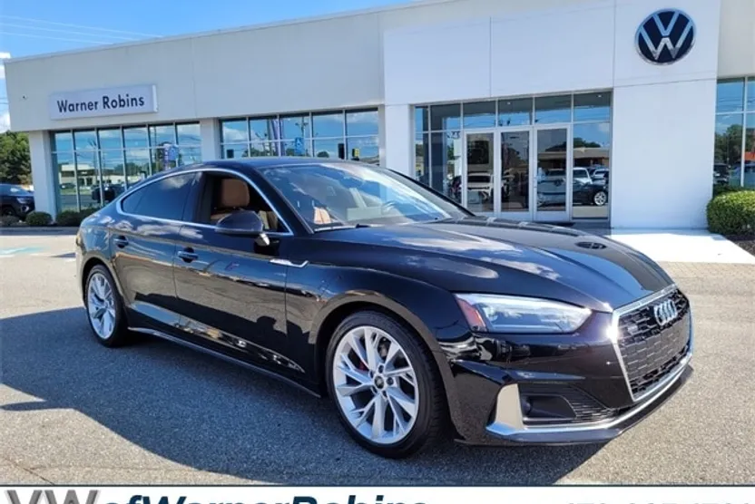 2021 Audi A5 40 Premium photo 1