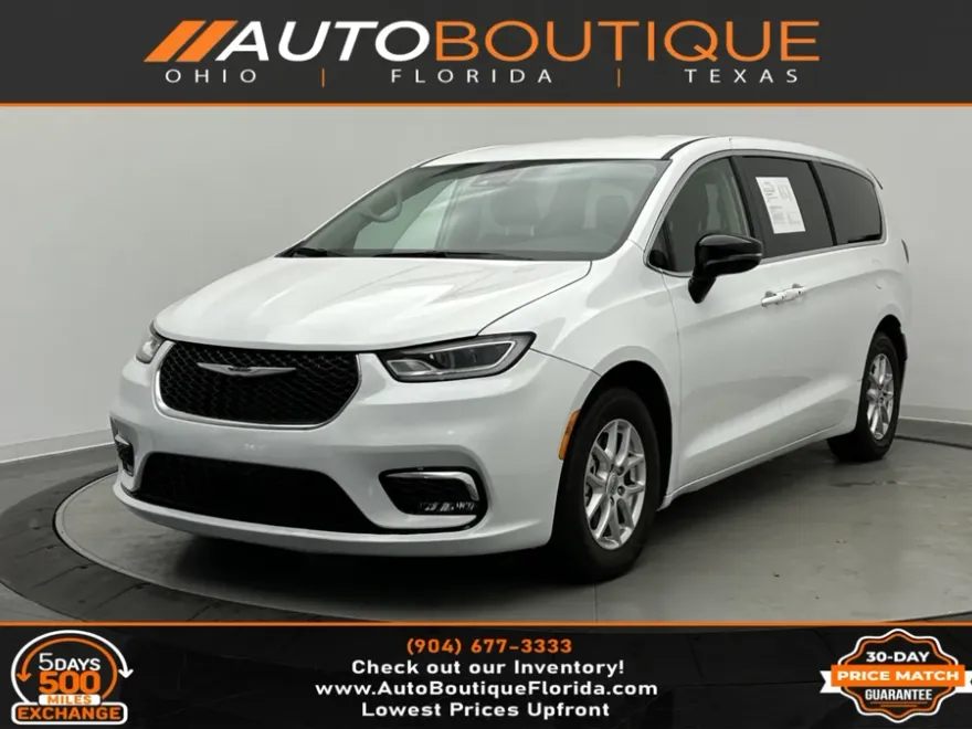 2024 Chrysler Pacifica Touring L photo 1