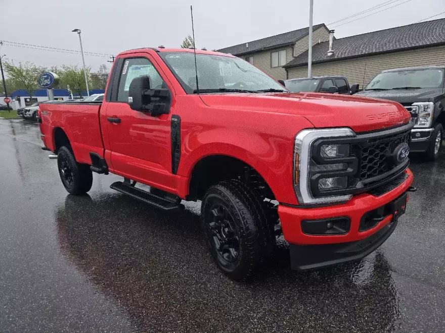 2025 Ford F-350 XL photo 1