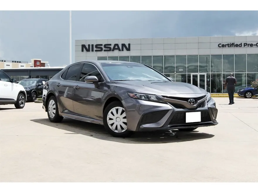 2023 Toyota Camry SE photo 1