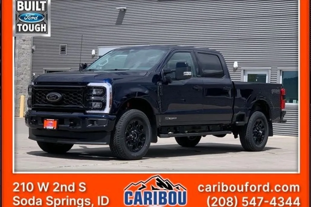 2025 Ford F-350 Platinum photo 1