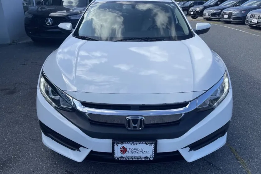 2018 Honda Civic LX photo 1
