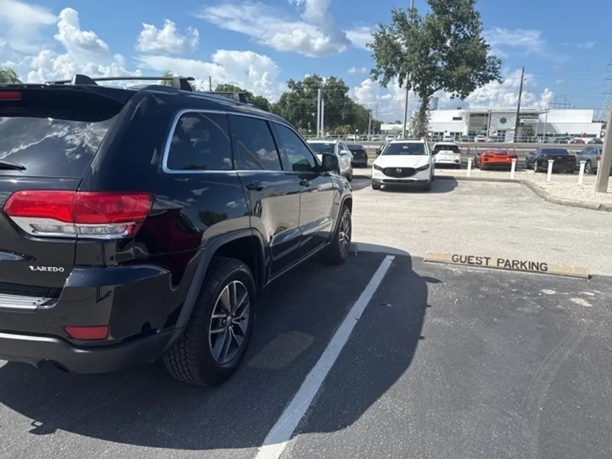 2018 Jeep Grand Cherokee Laredo E photo 1