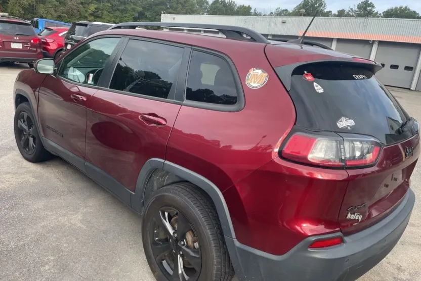 2019 Jeep Cherokee Latitude photo 1