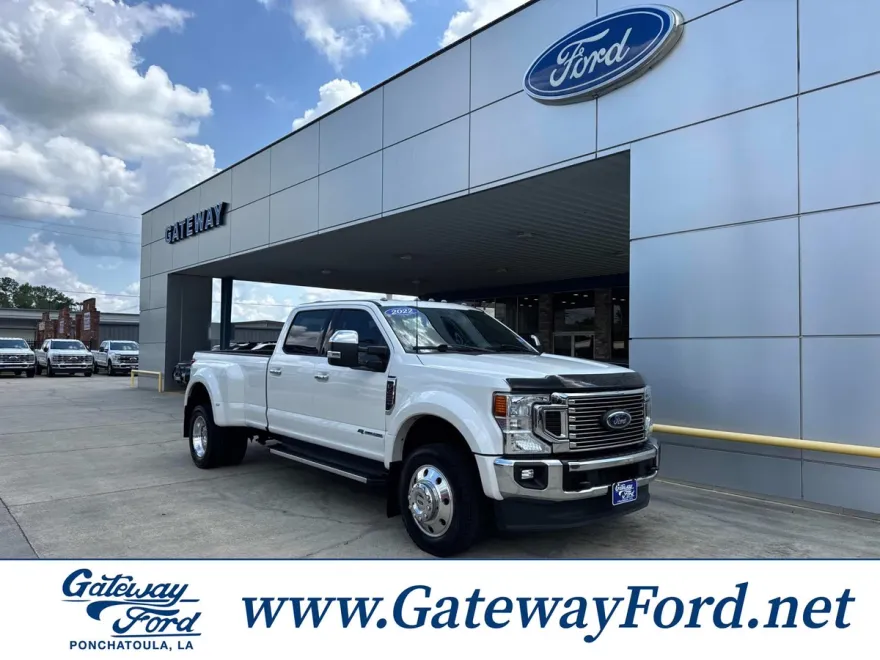 2022 Ford F-450 Lariat photo 1
