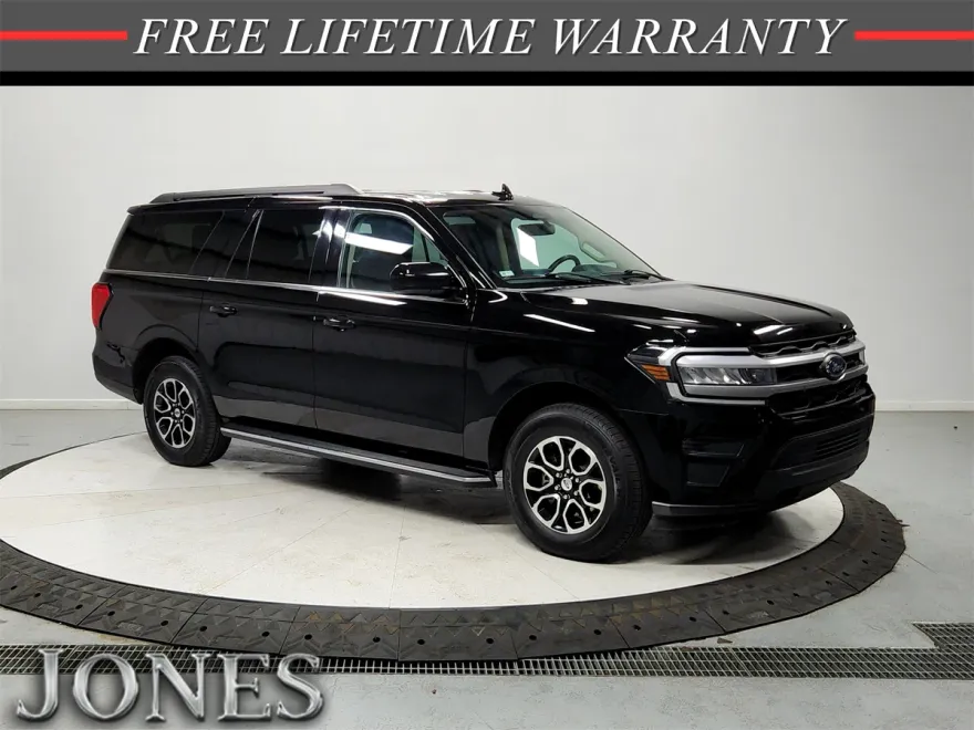 2023 Ford Expedition MAX XLT photo 1