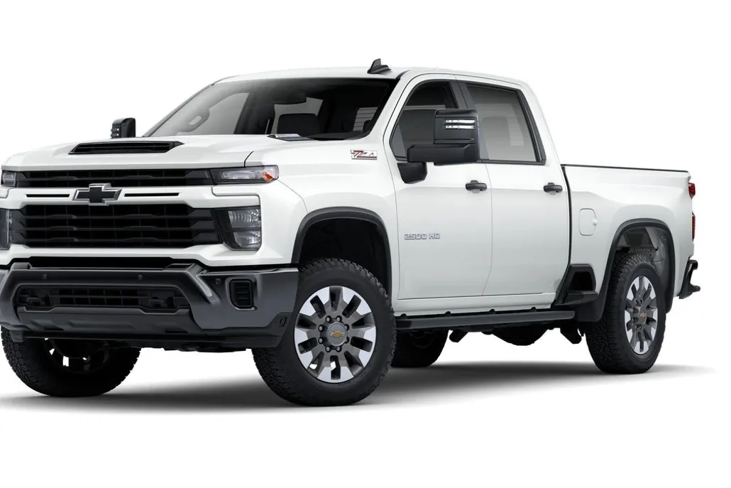 2025 Chevrolet Silverado 2500HD Custom photo 1