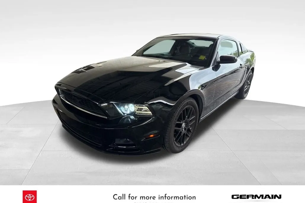 2014 Ford Mustang V6 photo 1