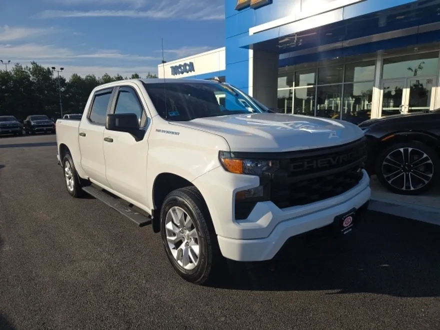 2022 Chevrolet Silverado 1500 Custom photo 1