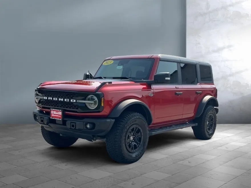 2023 Ford Bronco Base photo 1