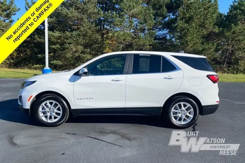 2024 Chevrolet Equinox LT photo 1