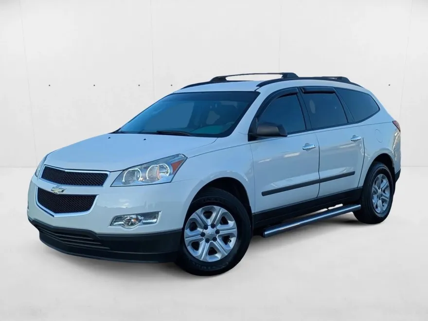 2012 Chevrolet Traverse LS photo 1