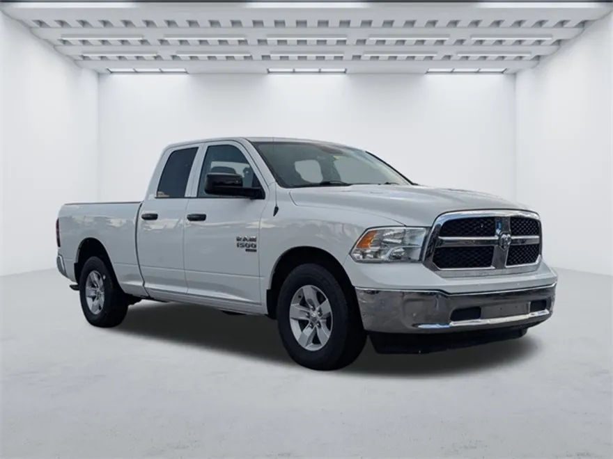 2024 Ram 1500 Classic SLT photo 1