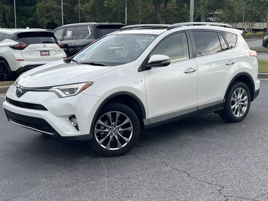 2017 Toyota RAV4 Hybrid Limited photo 1