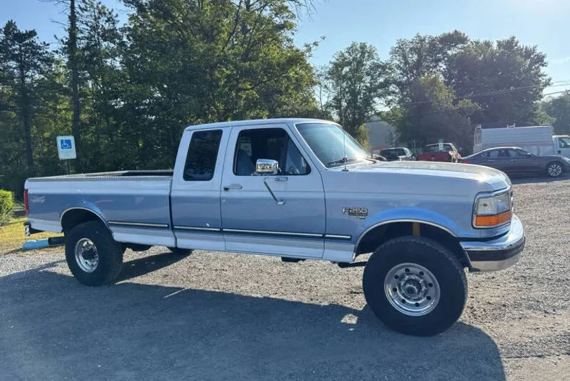 1996 Ford F-250 photo 1
