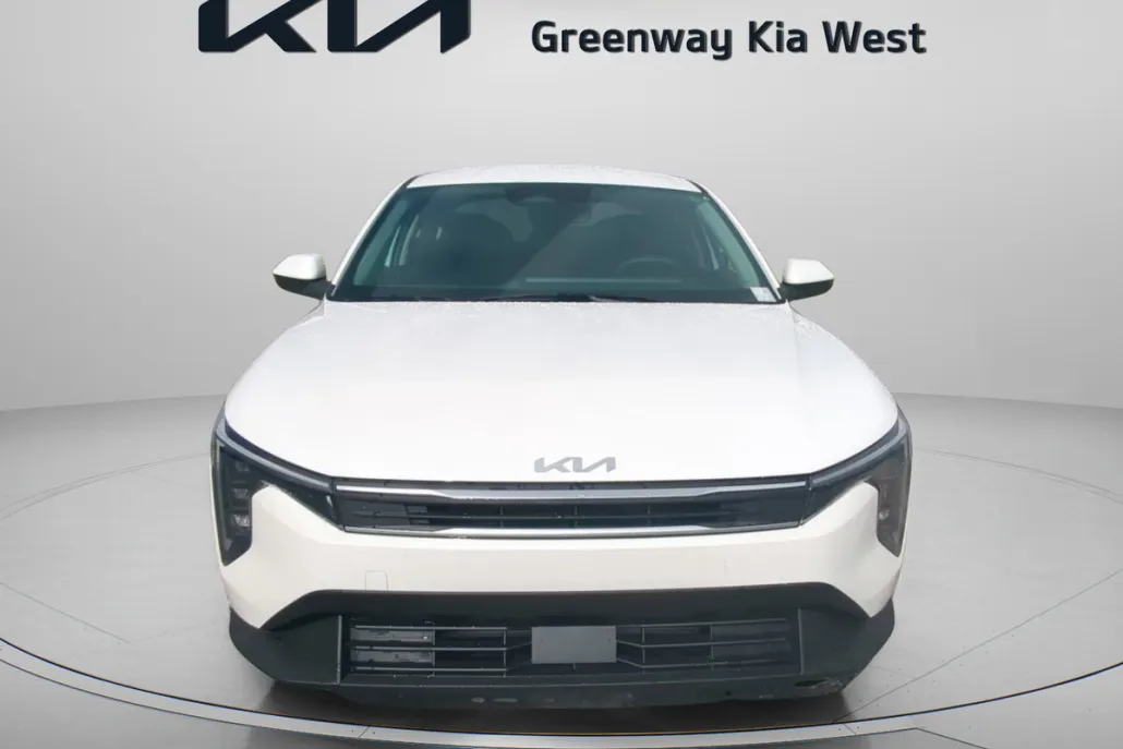 2025 Kia K4 LX photo 1