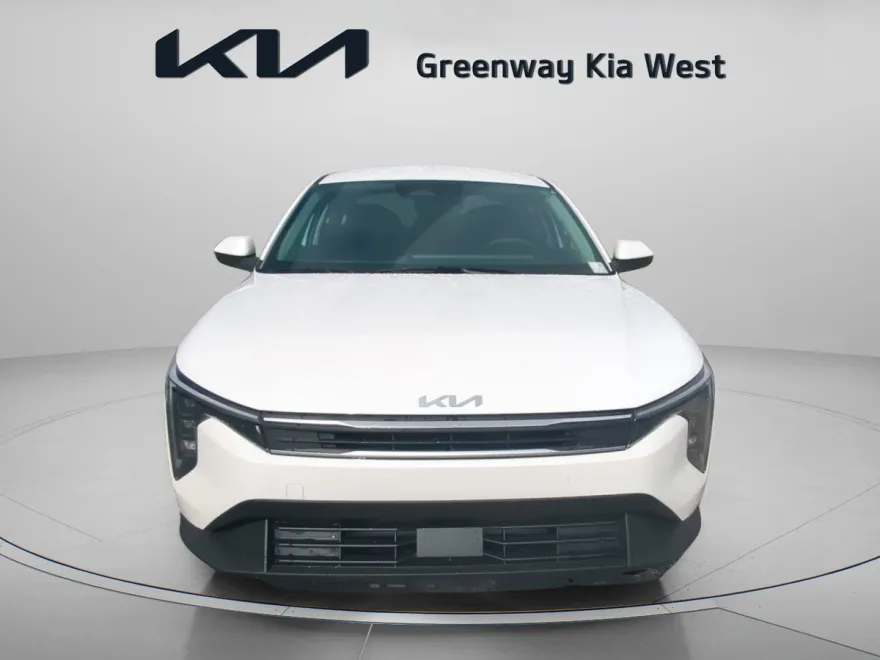 2025 Kia K4 LX photo 1