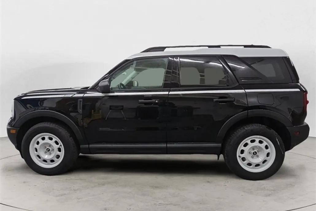 2025 Ford Bronco Sport Heritage photo 1