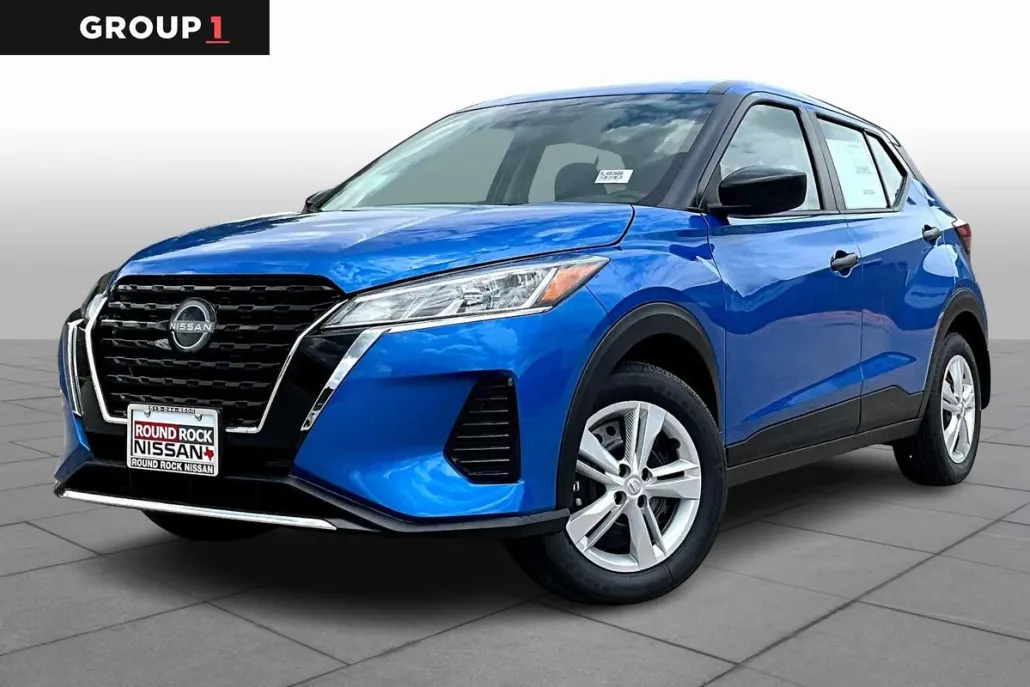2025 Nissan Kicks Play S photo 1