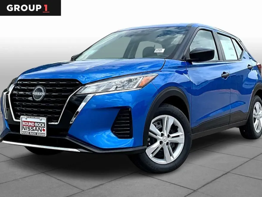 2025 Nissan Kicks Play S photo 1