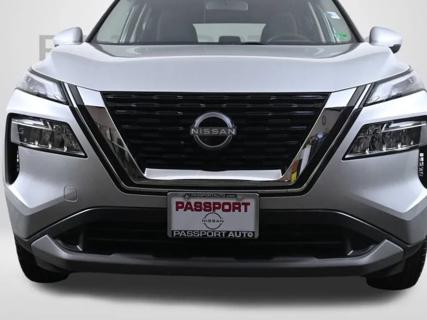 2023 Nissan Rogue SV photo 1