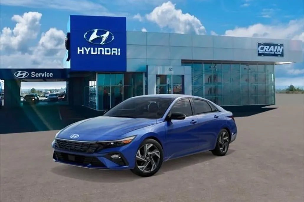 2025 Hyundai Elantra SEL Sport photo 1