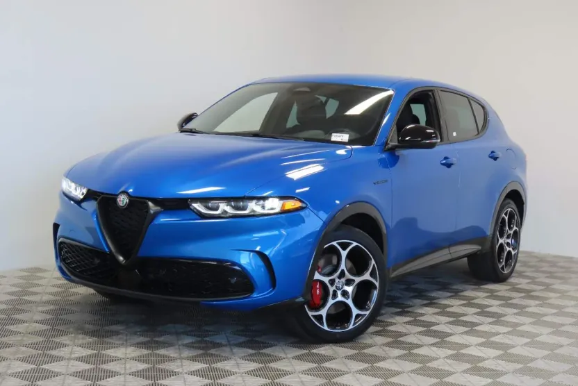2024 Alfa Romeo Tonale Veloce photo 1