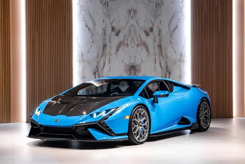 2023 Lamborghini Huracan Tecnica photo 1