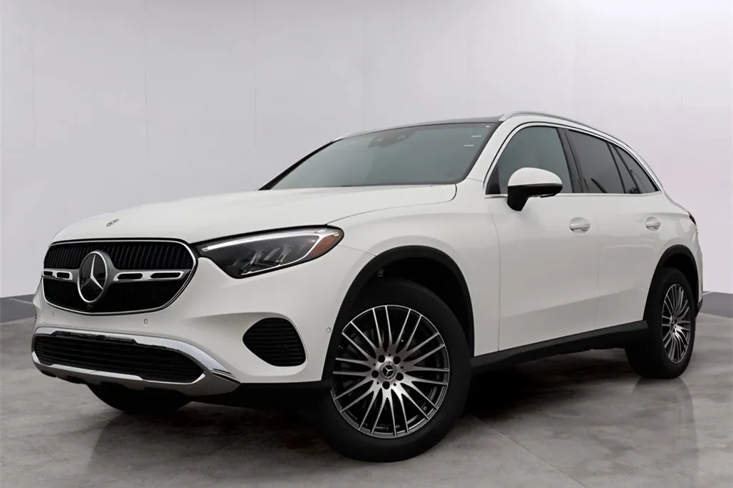 2026 Mercedes Benz GLC 300 4MATIC photo 1