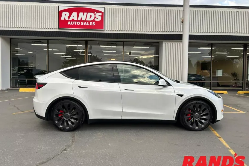 2023 Tesla Model Y Performance photo 1