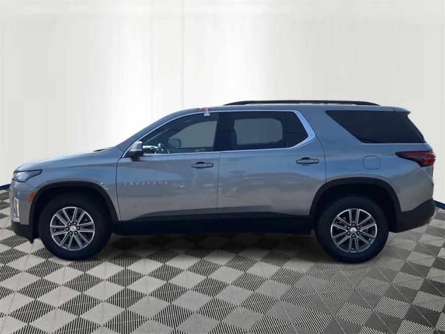 2023 Chevrolet Traverse Cloth photo 1