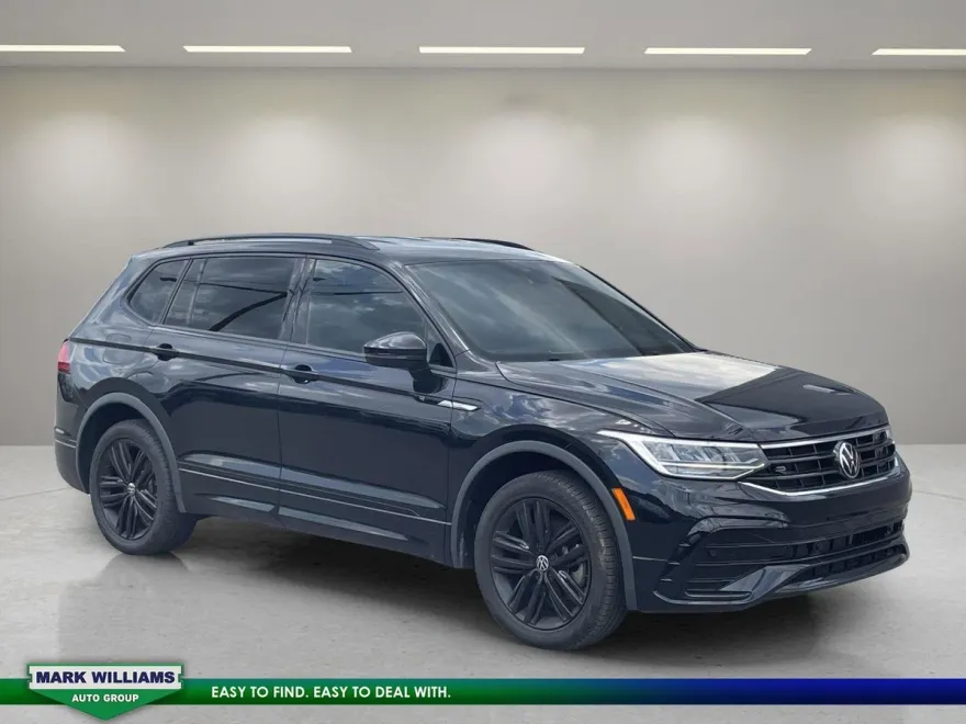 2022 Volkswagen Tiguan SE R-Line Black photo 1