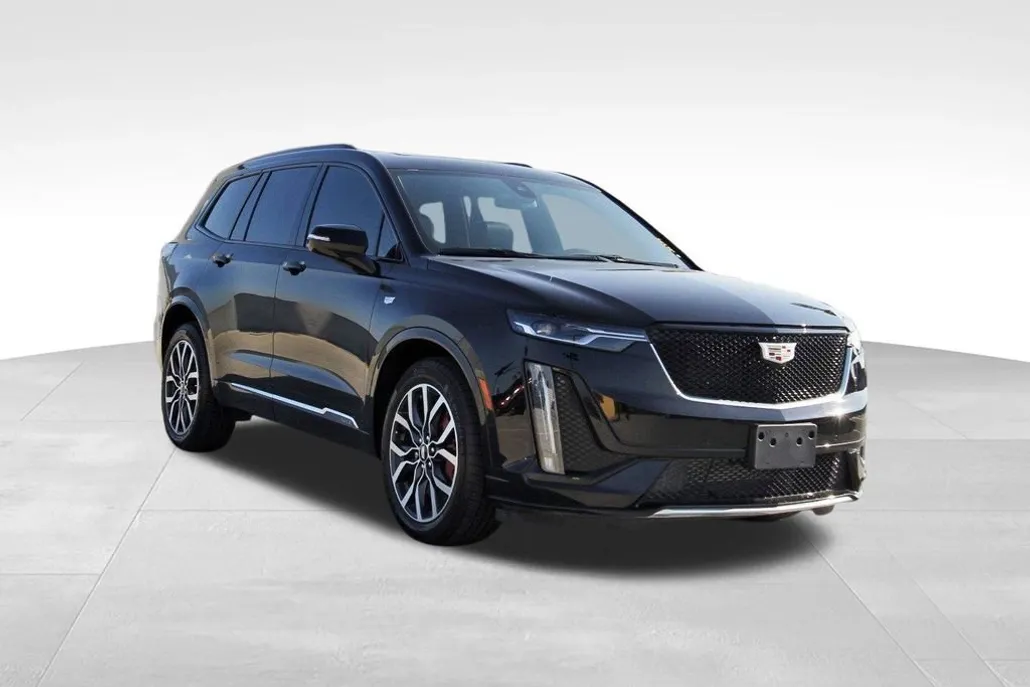 2025 Cadillac XT6 Sport photo 1