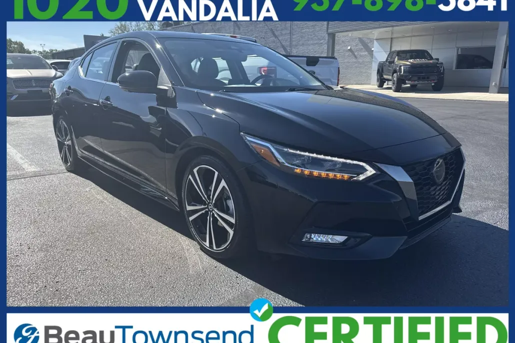 2023 Nissan Sentra SR photo 1