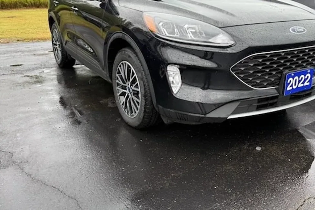 2022 Ford Escape Plug-In Hybrid SEL photo 1