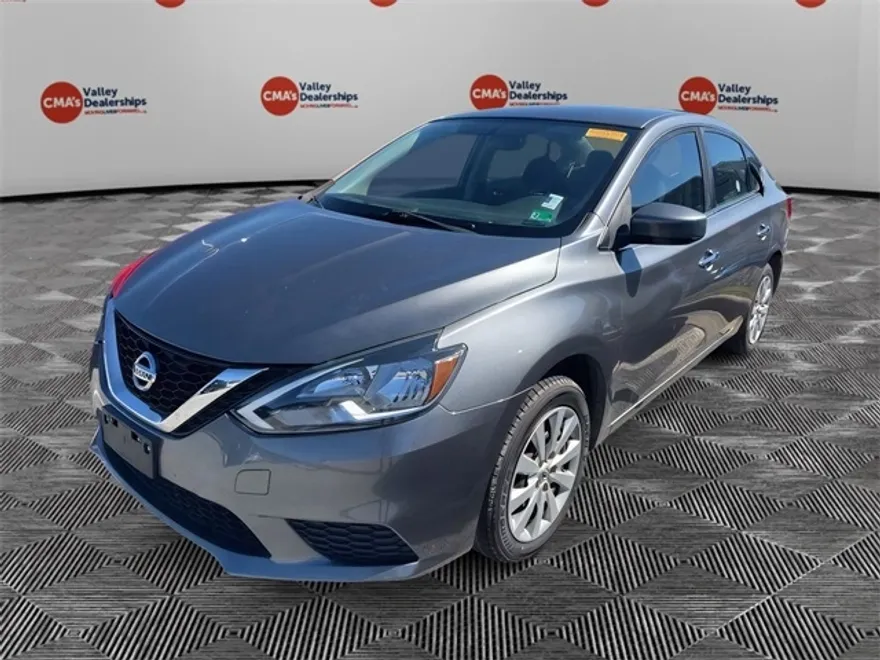2016 Nissan Sentra S photo 1