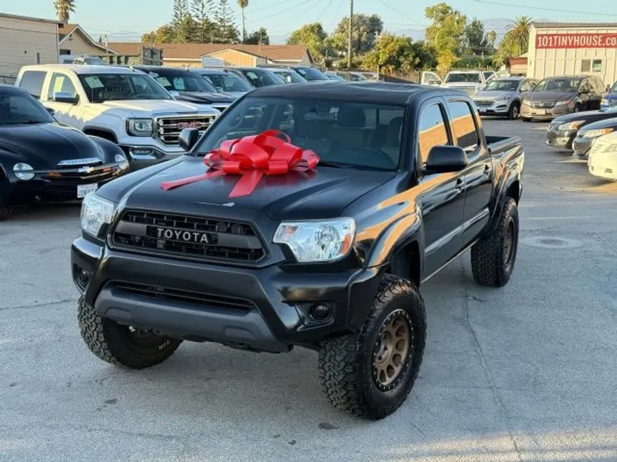 2014 Toyota Tacoma Double Cab PreRunner photo 1