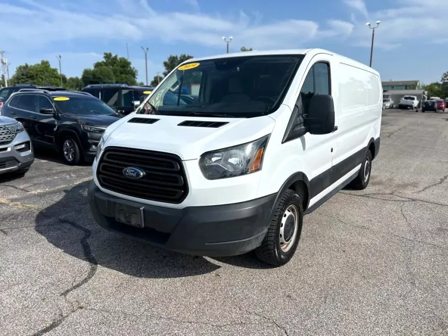 2019 Ford Transit Van photo 1