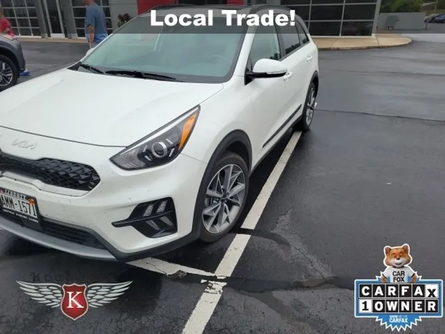 2022 Kia Niro Touring Special Edition photo 1
