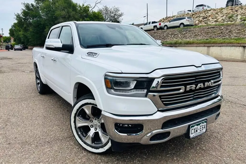 2022 Ram 1500 Laramie photo 1