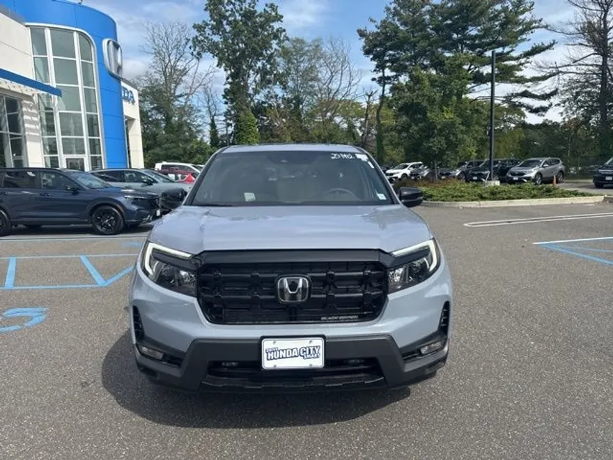 2025 Honda Ridgeline Black Edition photo 1