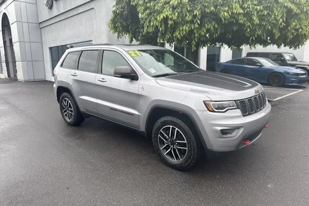 2021 Jeep Grand Cherokee Trailhawk photo 1