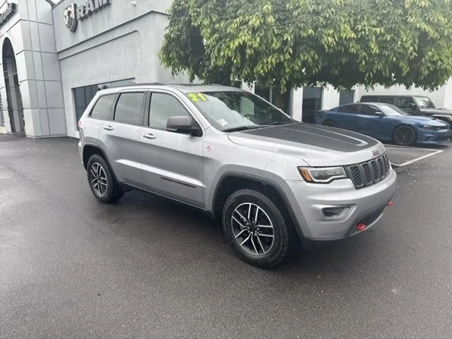 2021 Jeep Grand Cherokee Trailhawk photo 1