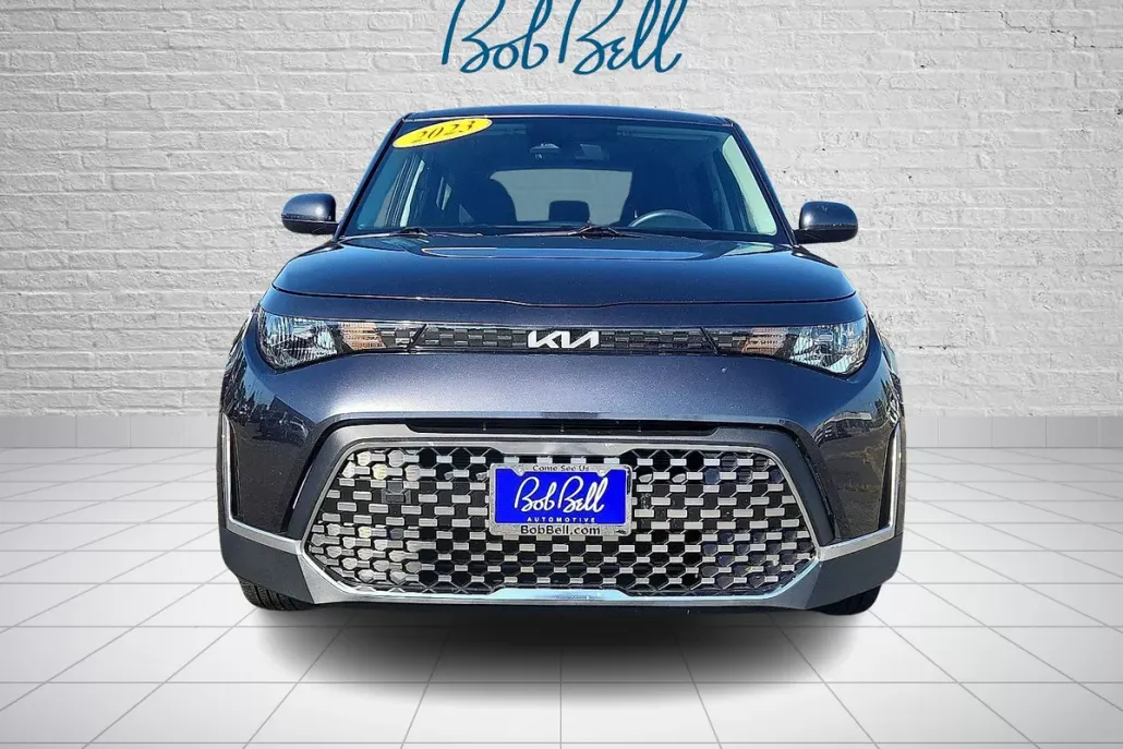 2023 Kia Soul LX photo 1
