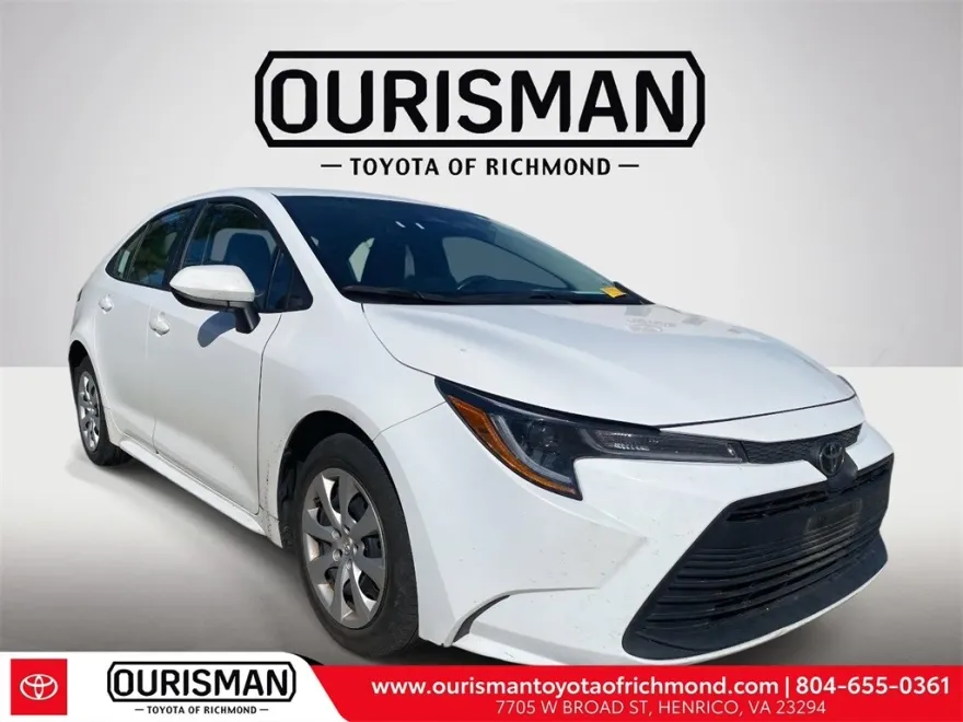 2024 Toyota Corolla LE photo 1