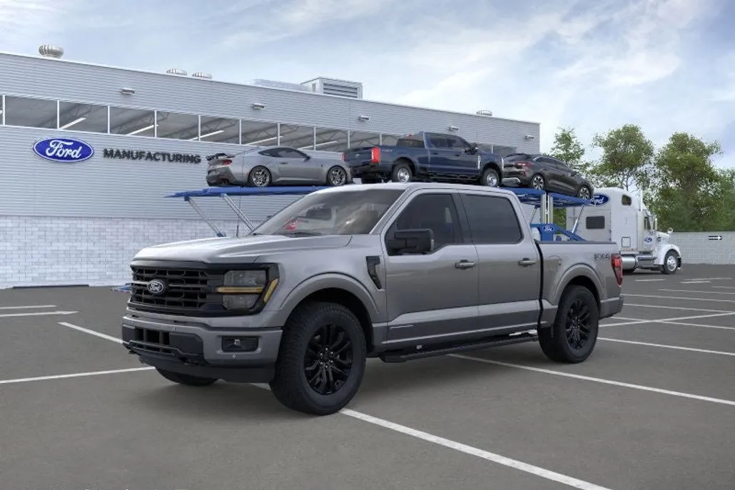 2025 Ford F-150 XLT photo 1